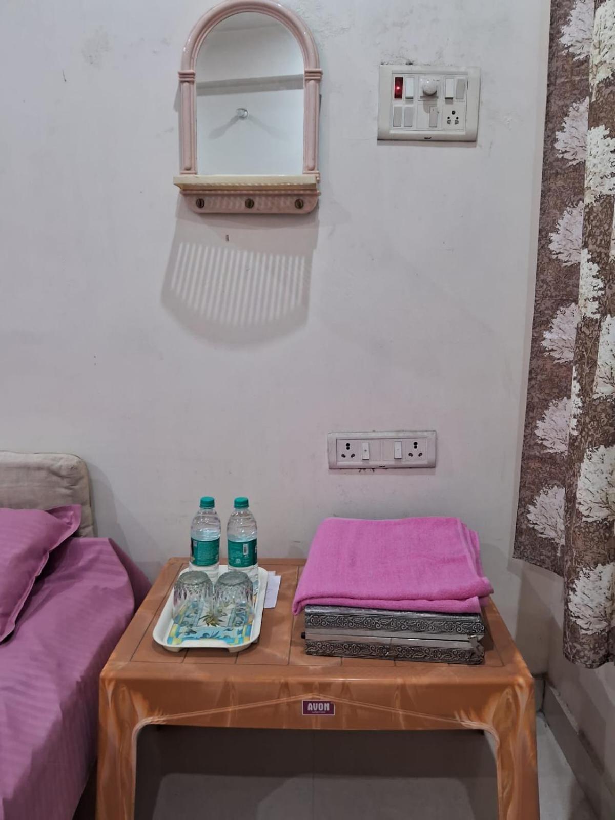 Sangam Vatika Home Stay Allāhābād Junction Exterior foto